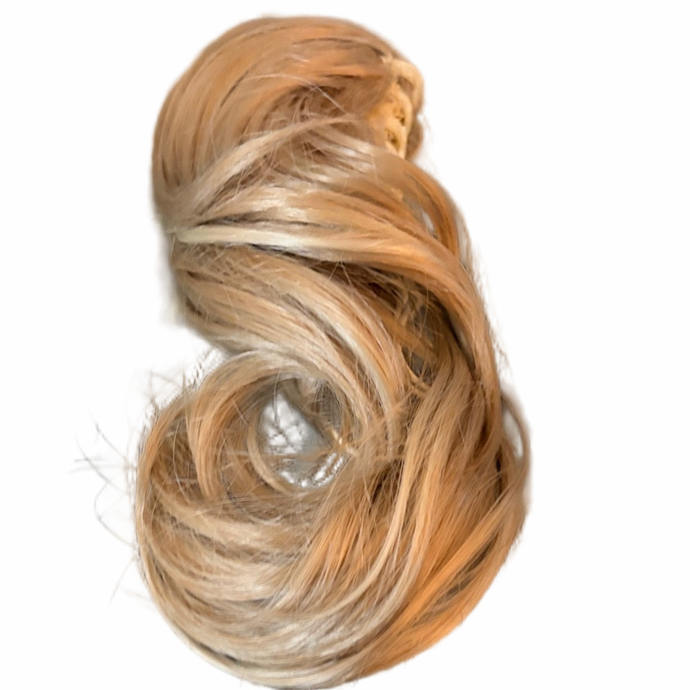 light brown clip - in hair extension 10”